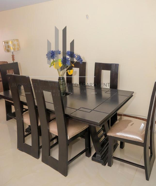 Jacky'S Milimani Suites Nakuru Buitenkant foto