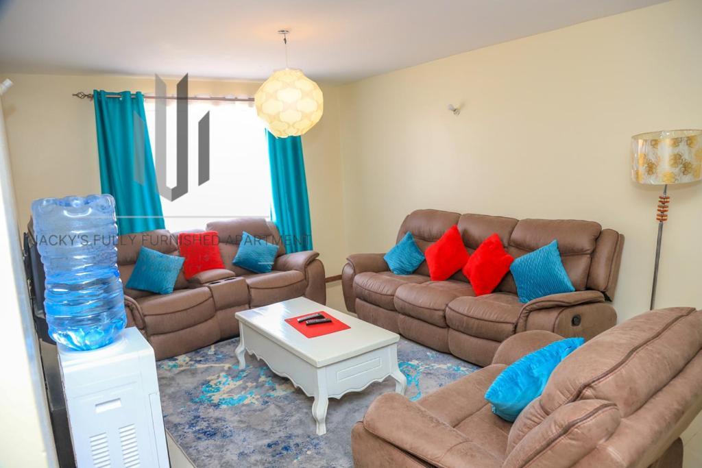 Jacky'S Milimani Suites Nakuru Buitenkant foto